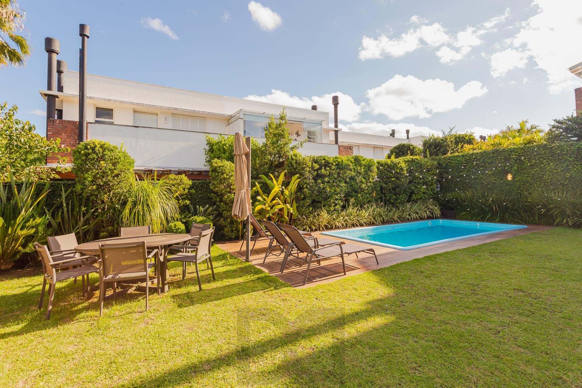 CONDOMINIO ATMOSFERA - CASA MOBILIADA DE 4 SUÍTES COM 4 VAGAS — foto 62