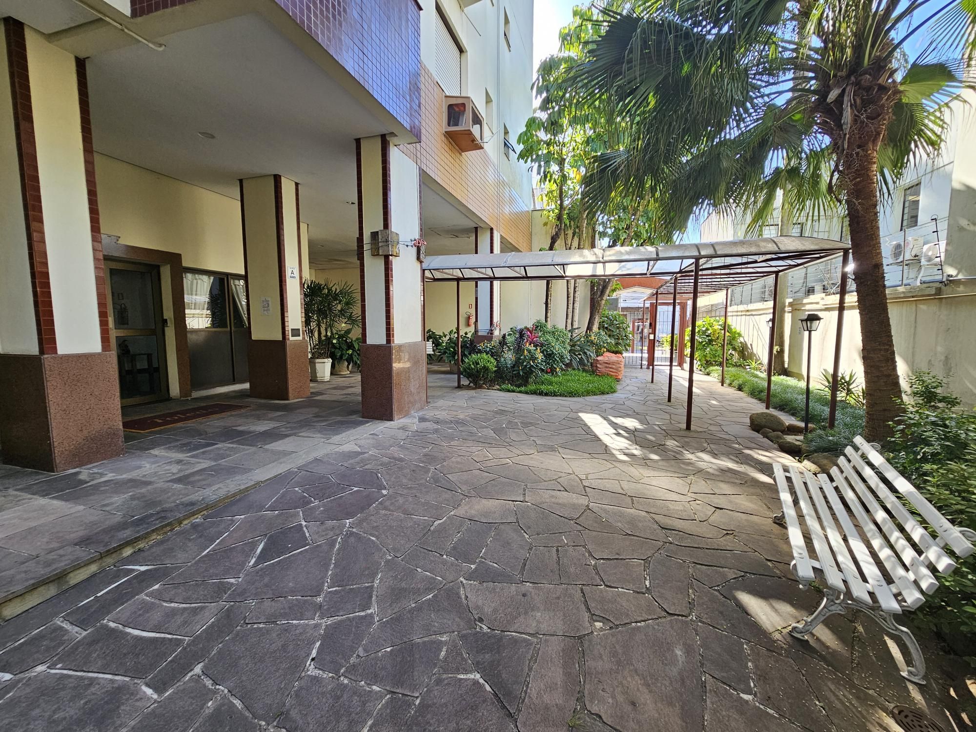 Apartamento 3 dormitórios com vaga no Menino Deus — foto 31