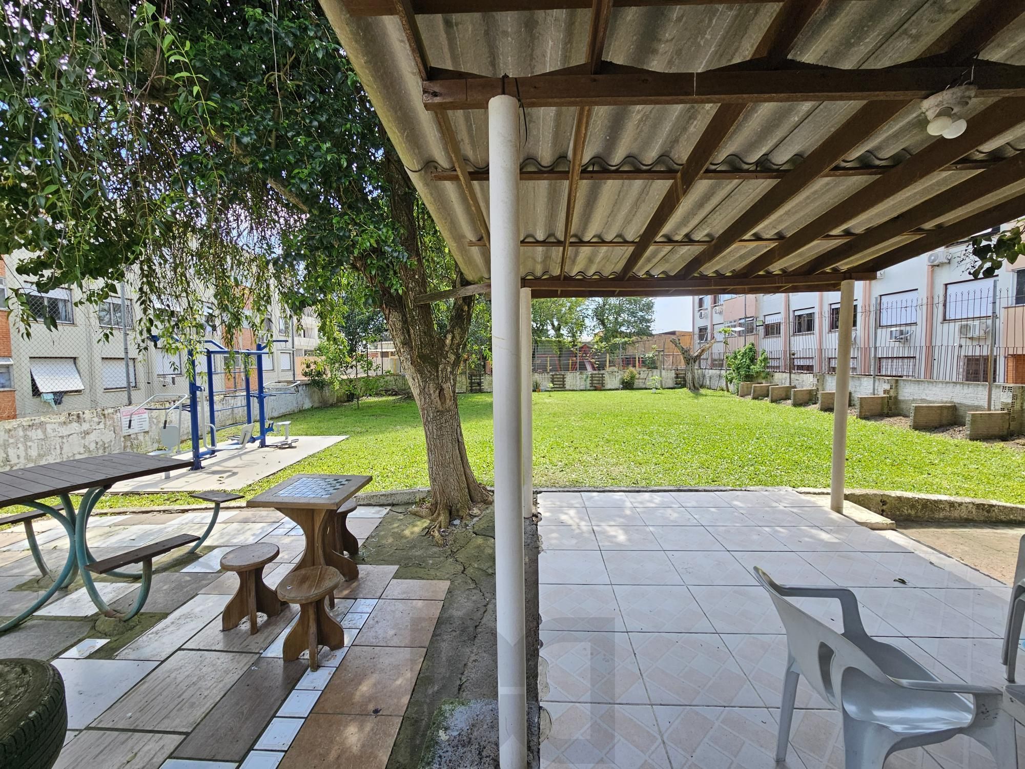 APARTAMENTO TERREO COM VAGA NA SATURNINO DE BRITO — foto 15