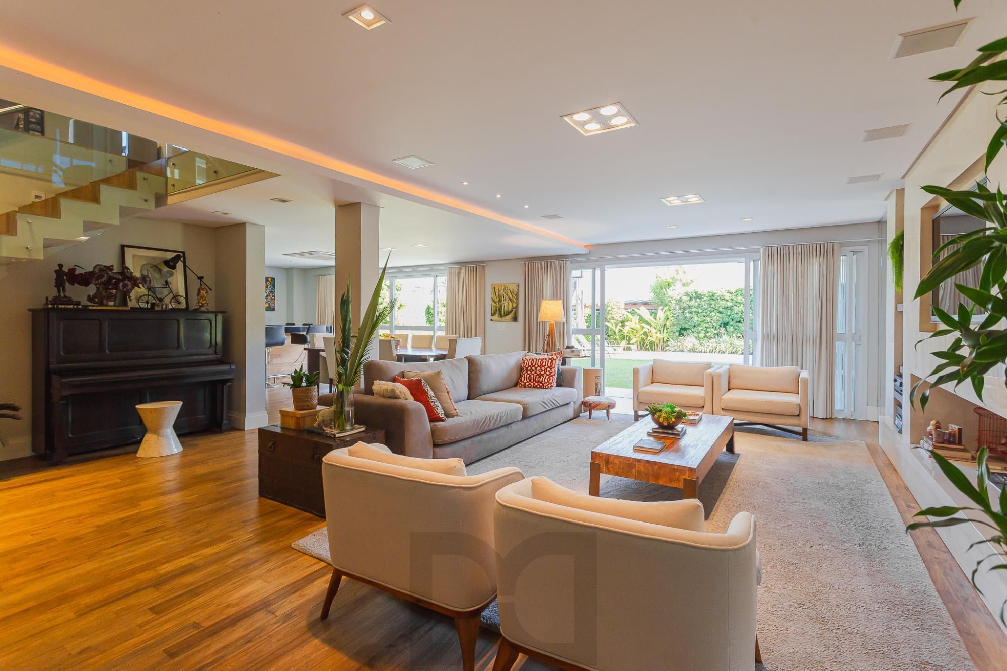 CONDOMINIO ATMOSFERA - CASA MOBILIADA DE 4 SUÍTES COM 4 VAGAS — foto 2