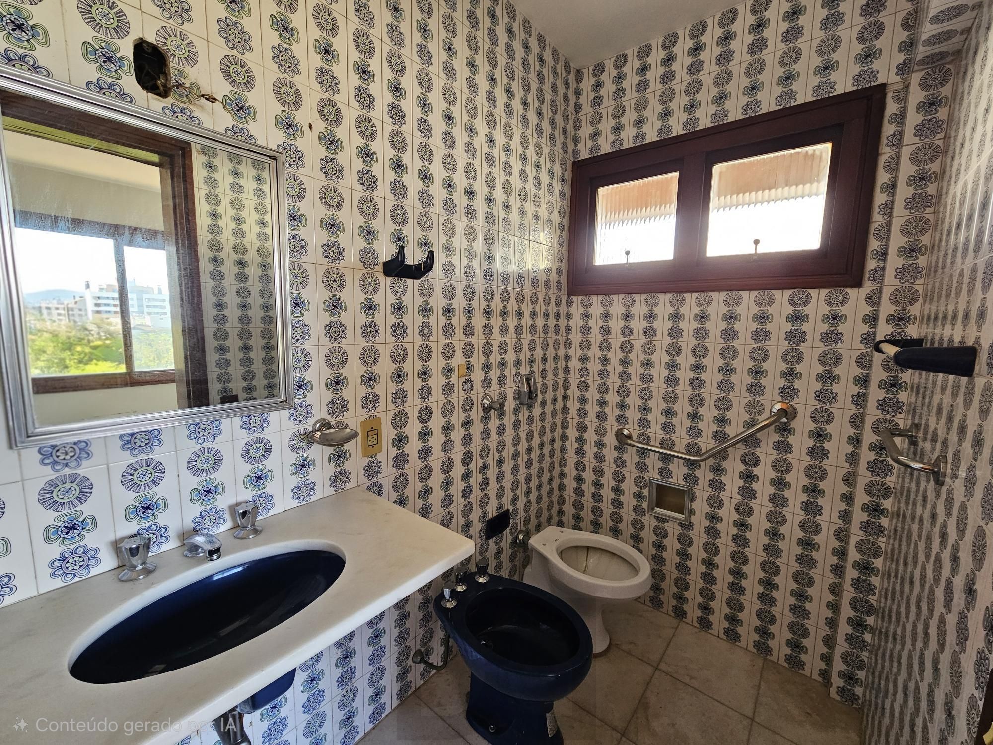 APARTAMENTO EM FRENTE A PRAÇA - BAIRRO PETRÓPOLIS — foto 16