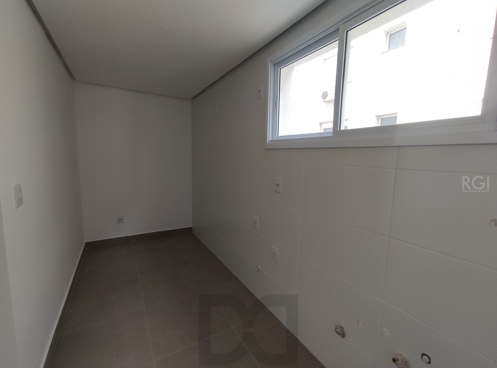 Duplex para Venda - 179.08m², 2 dormitórios, sendo 2 suites, 2 vagas - Petrópolis — foto 9