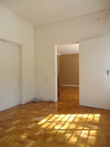 Casa para Venda - 510m², 6 dormitórios, sendo 1 suites, 3 vagas - São João — foto 30