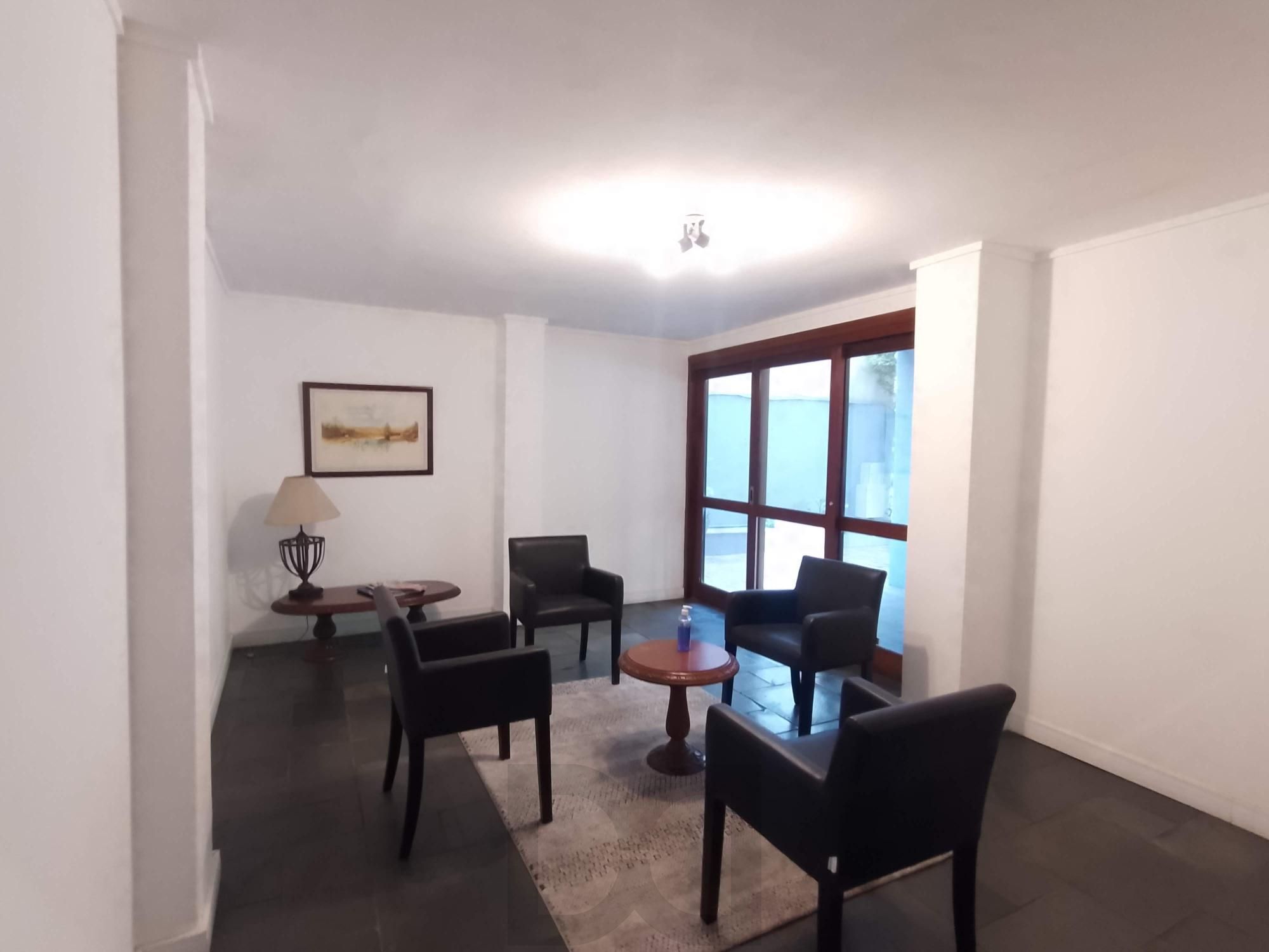 Apartamento 2 dormitórios com vaga e elevador no Moinhos de Vento — foto 3