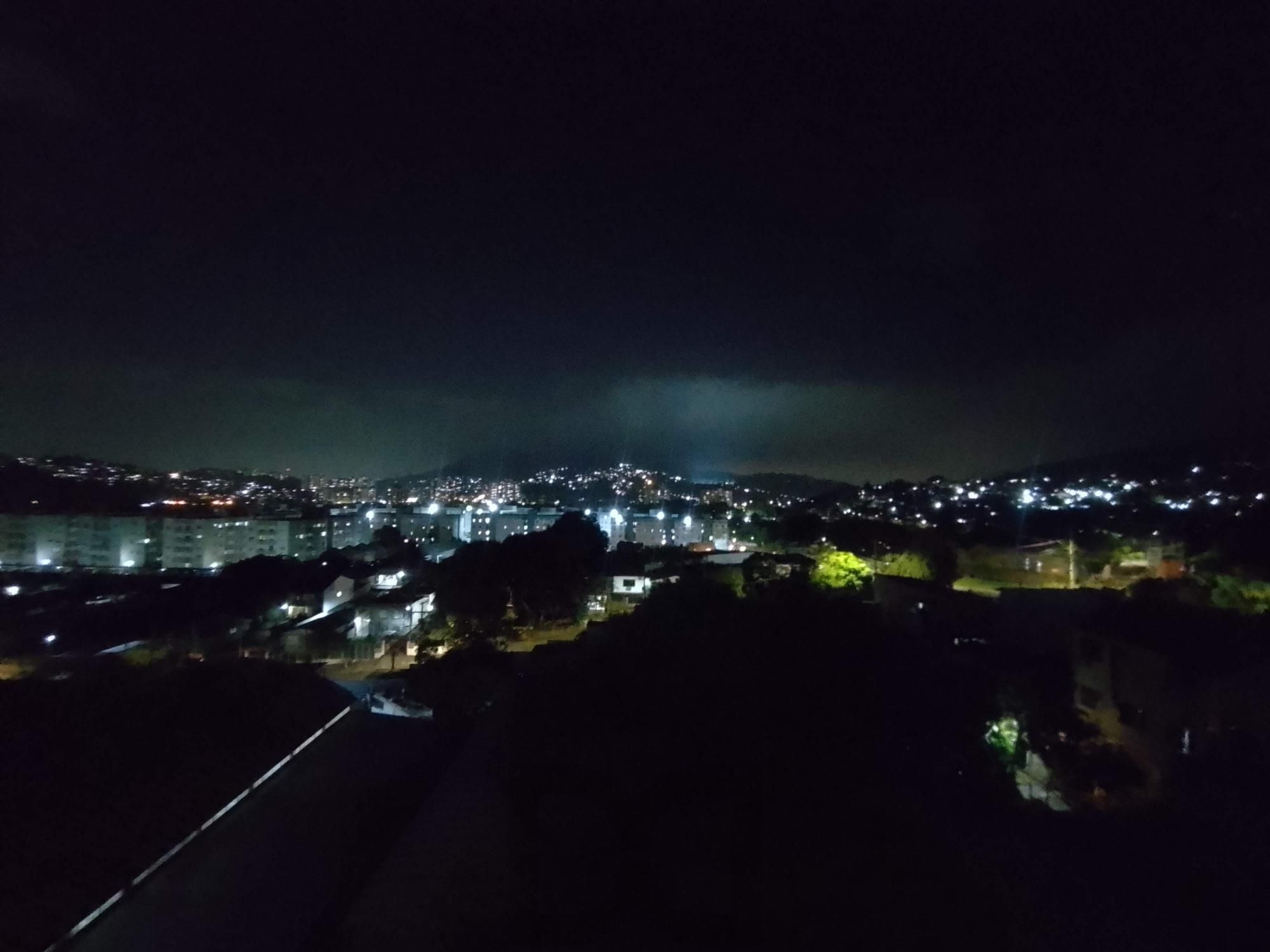 Apartamento 2 dormitórios com elevador e vaga perto da PUC — foto 9