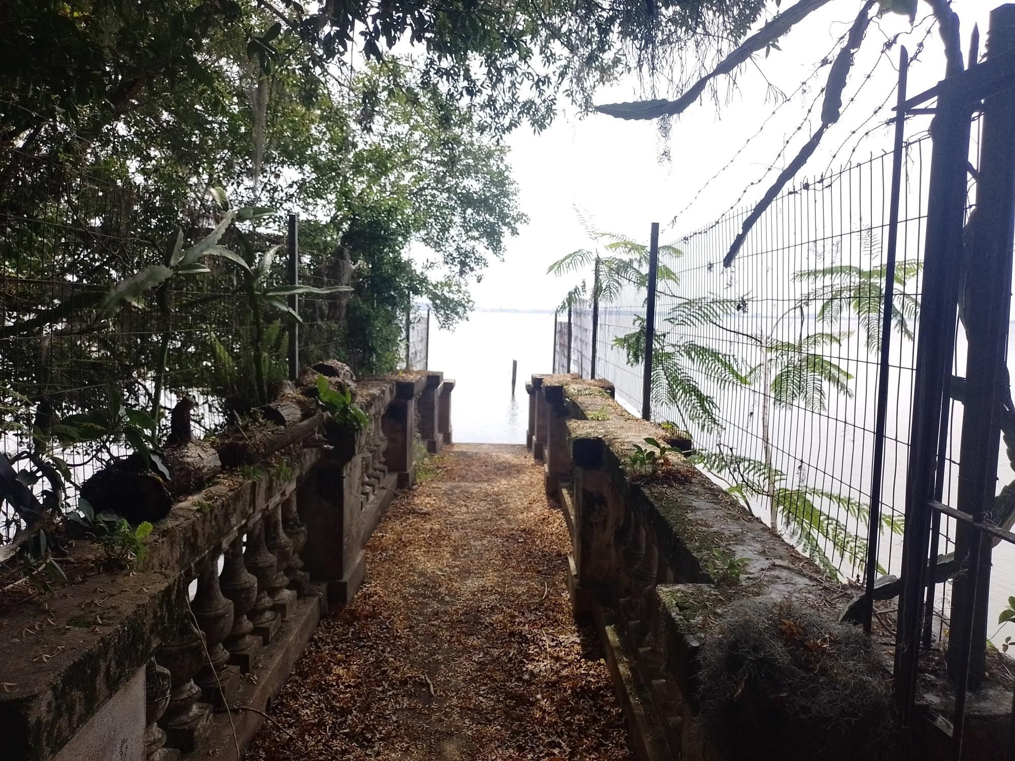 Terreno com área de 3.600m2 com 43m de margem no Rio Guaíba — foto 3