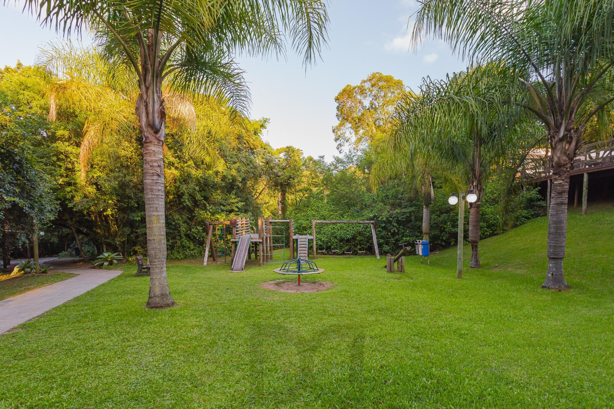 CONDOMINIO ATMOSFERA - CASA MOBILIADA DE 4 SUÍTES COM 4 VAGAS — foto 83
