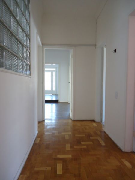 Casa para Venda - 510m², 6 dormitórios, sendo 1 suites, 3 vagas - São João — foto 36