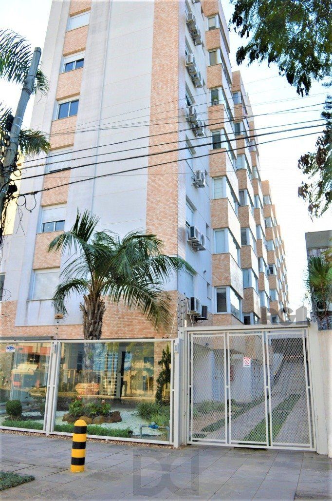 Excelente apartamento 2 dorm. sendo 1 suite, com terraço, churrasqueira, semimobiliado - 1 vaga dupla - Bairro Cidade Baixa — foto 1