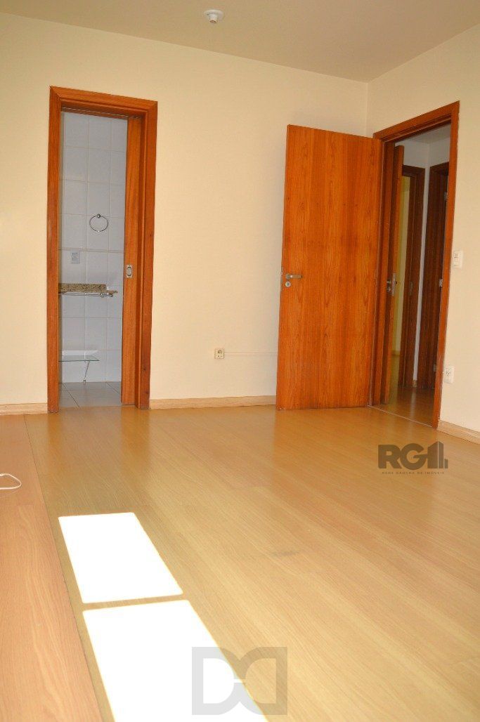 Excelente apto.2 dorm. com 1 suíte, churrasqueira e 1 vaga na Rua Olavo Bilac — foto 30
