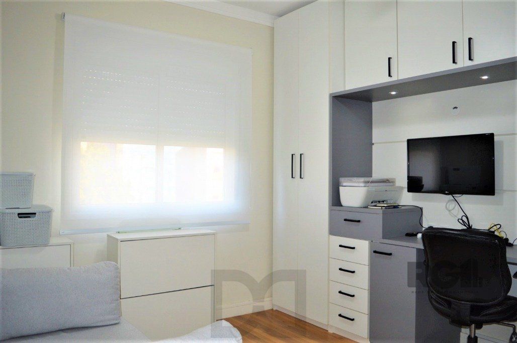 Excelente apartamento 2 dorm. sendo 1 suite, com terraço, churrasqueira, semimobiliado - 1 vaga dupla - Bairro Cidade Baixa — foto 45