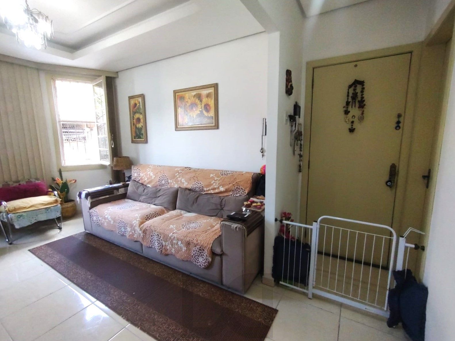 Apartamento 2 dormitórios semimobiliado próximo do Colégio Rosário — foto 5