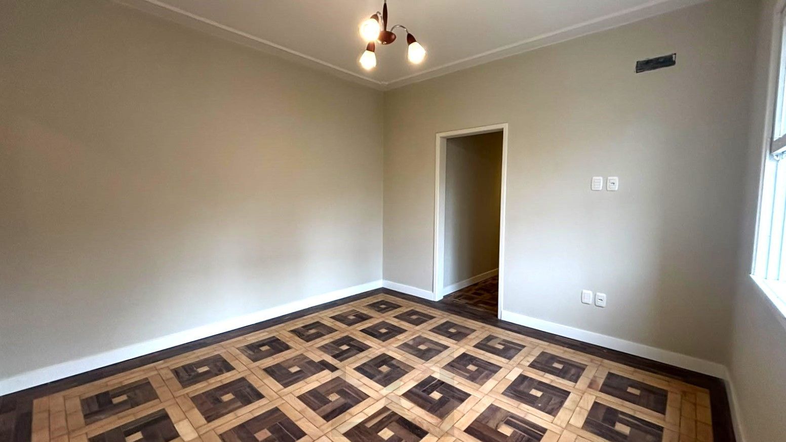 Apartamento 3 dormitórios reformado e semi mobiliado no coração do Bom Fim — foto 9