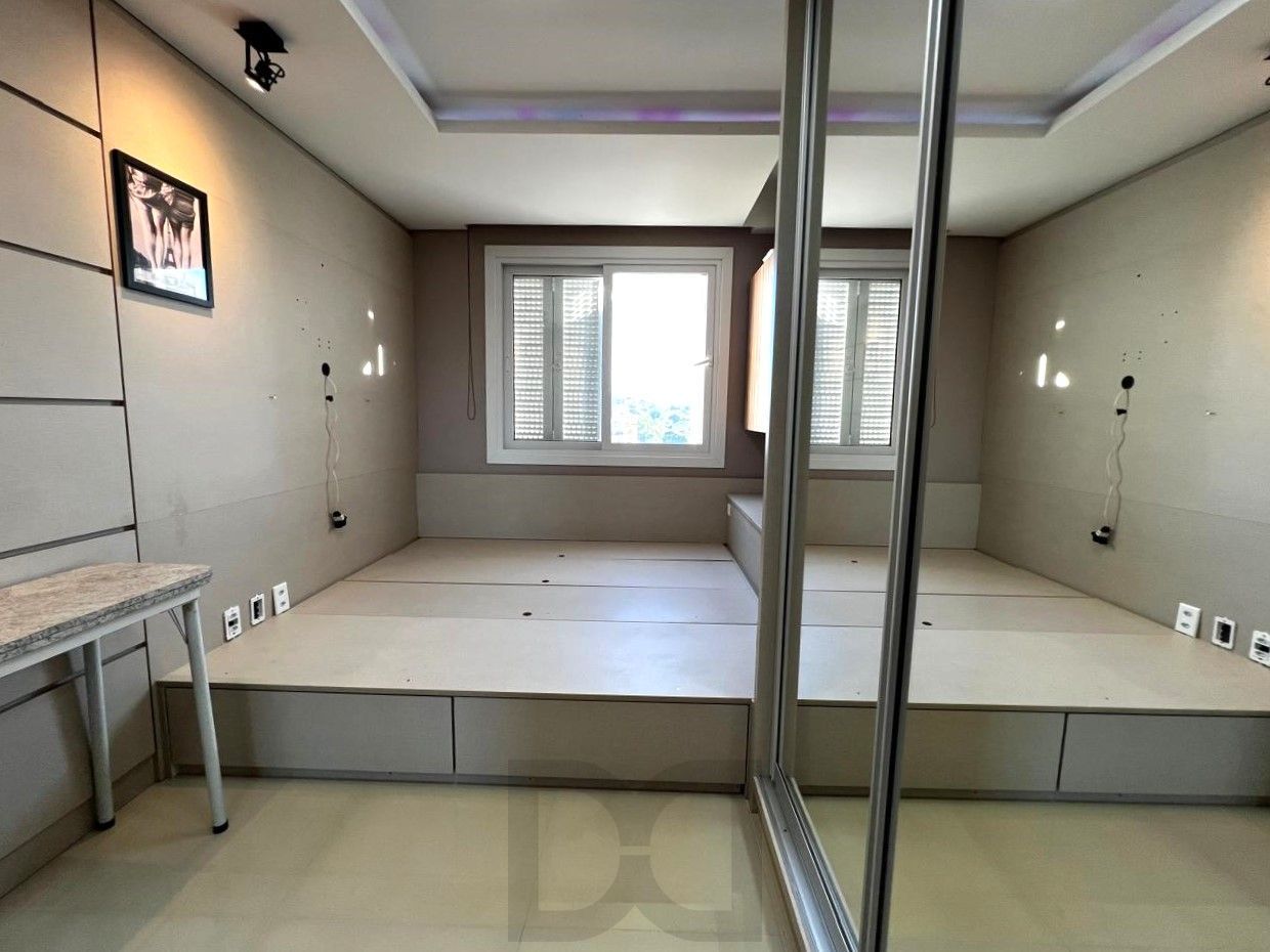 Apartamento 1 dormitório mobiliado com vaga e infra no Bairro Santana — foto 42
