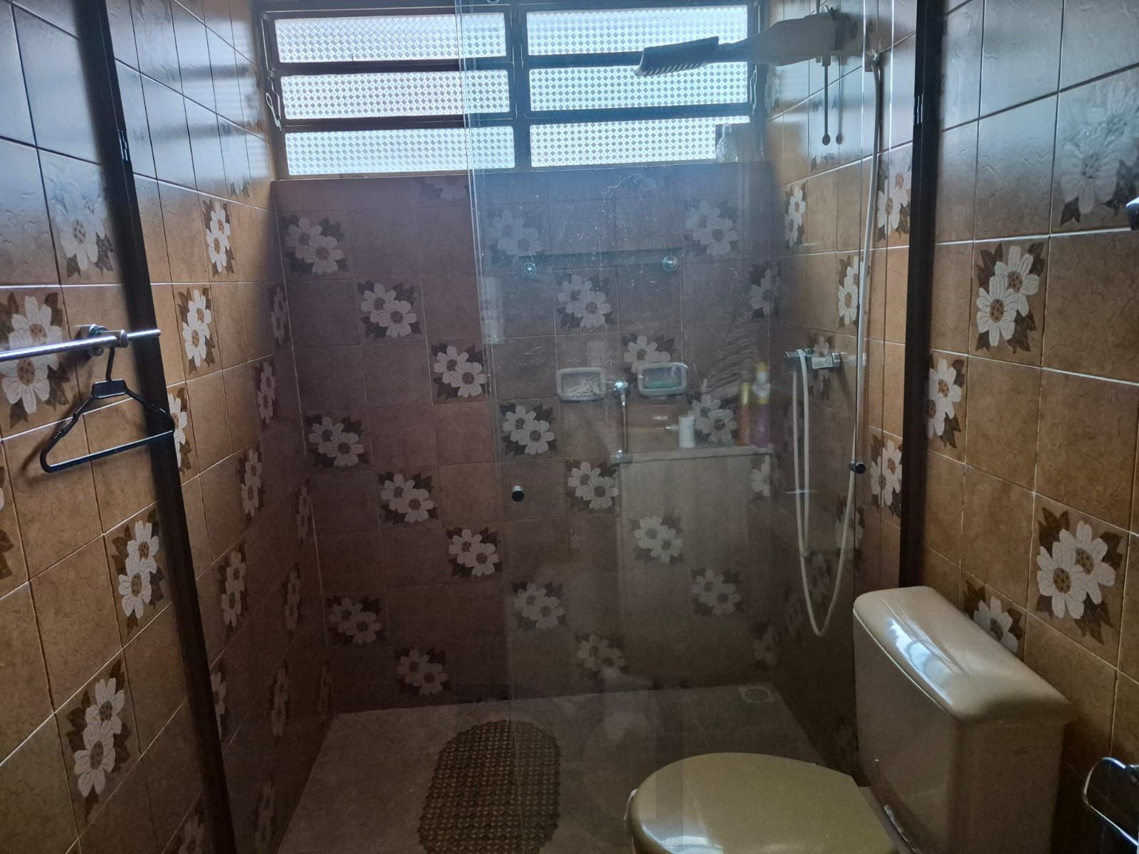 Casa 3 Dormitórios à venda com Piscina na Rua Carumbé - Porto Alegre - RS — foto 12