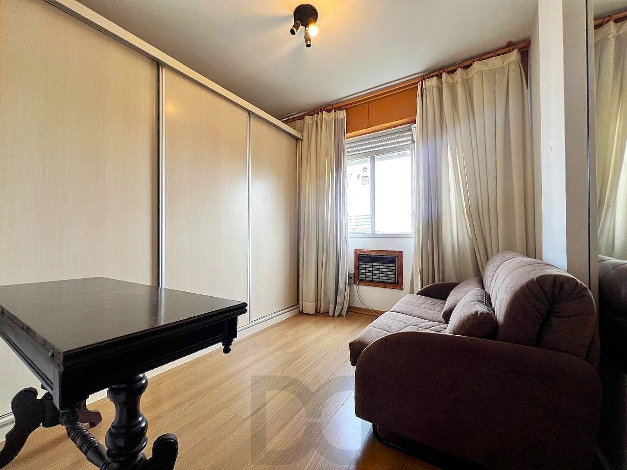 VENDA: Apartamento 3 dormitórios semimobiliado com vaga no coração do Bom Fim! — foto 48