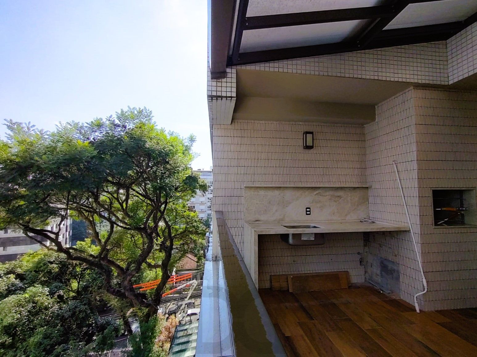Lindo Duplex 2 dormitórios todo reformado na Dona Laura — foto 47
