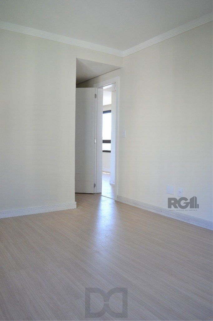 Lindo apartamento 2 dormitórios com 2 suítes, lavabo, vaga de garagem, amplo living 2 ambientes e cozinha com churrasqueira. — foto 34