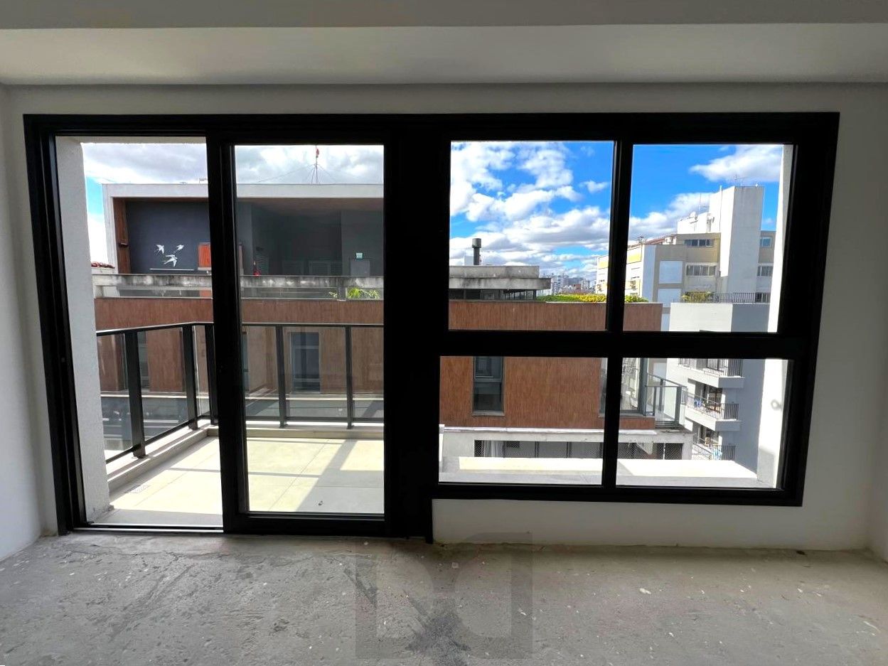 Excelente apartamento 2 dormitórios com sacada e vaga coberta no Petrópolis — foto 18