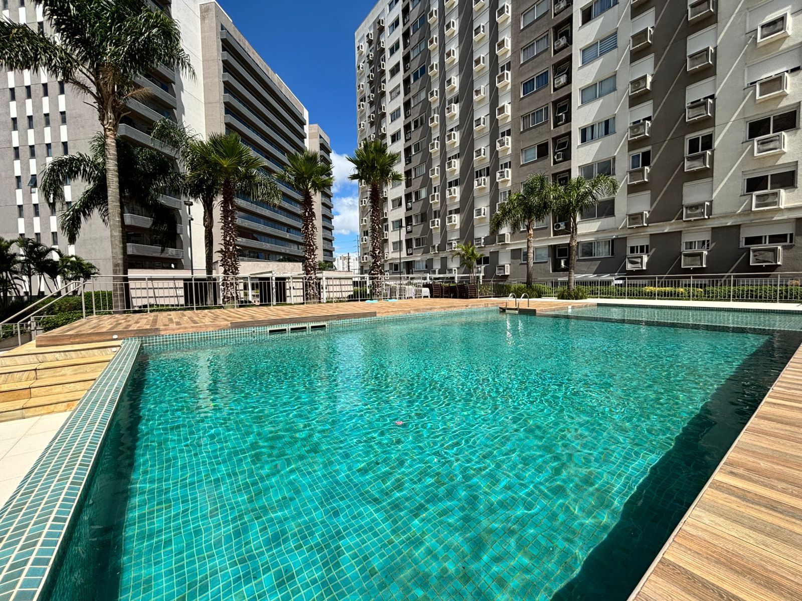 Excelente apartamento 3 dormitórios semimobiliado com vaga no ICON — foto 6