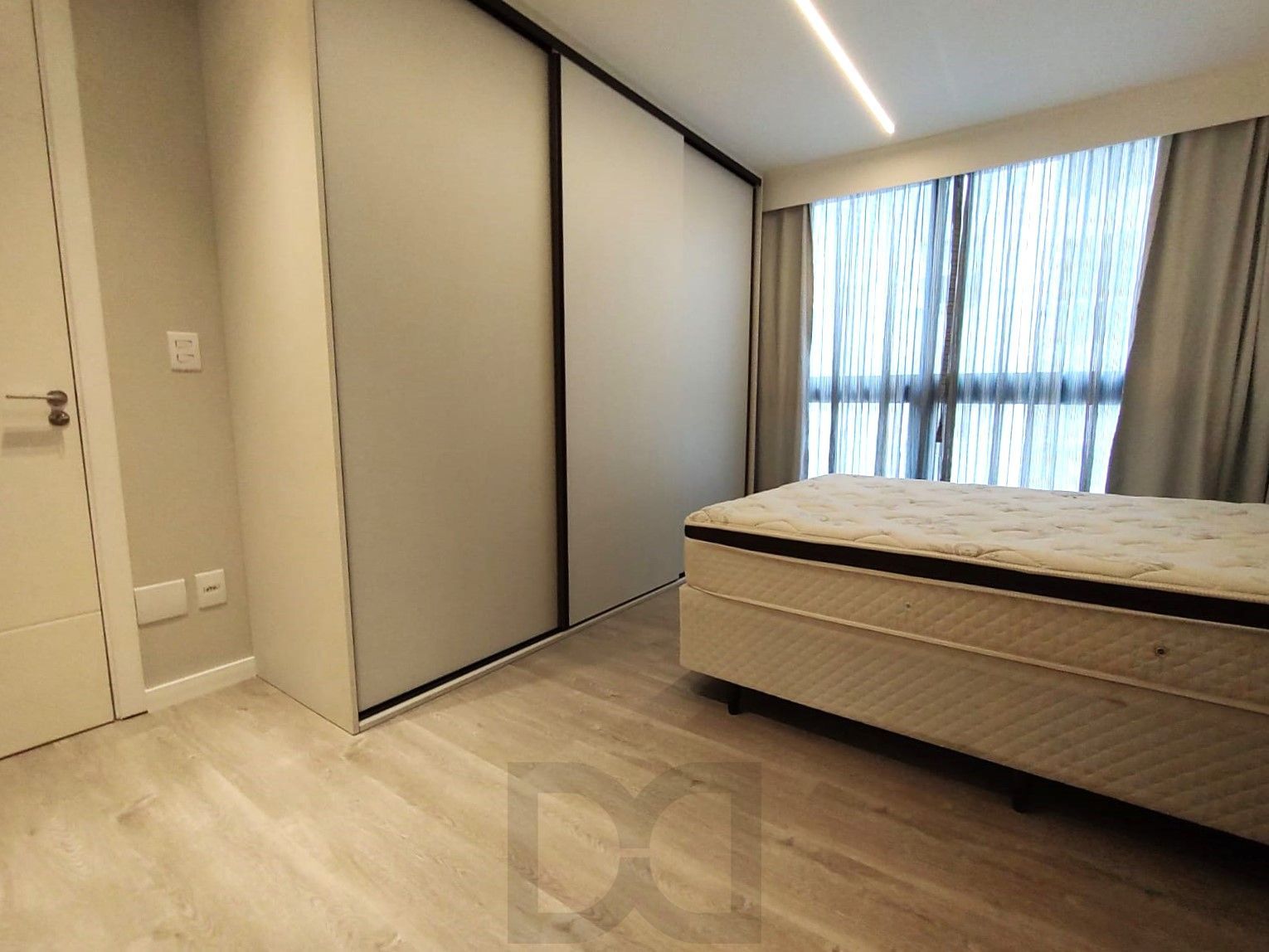 Lindo Duplex 2 dormitórios todo reformado na Dona Laura — foto 61