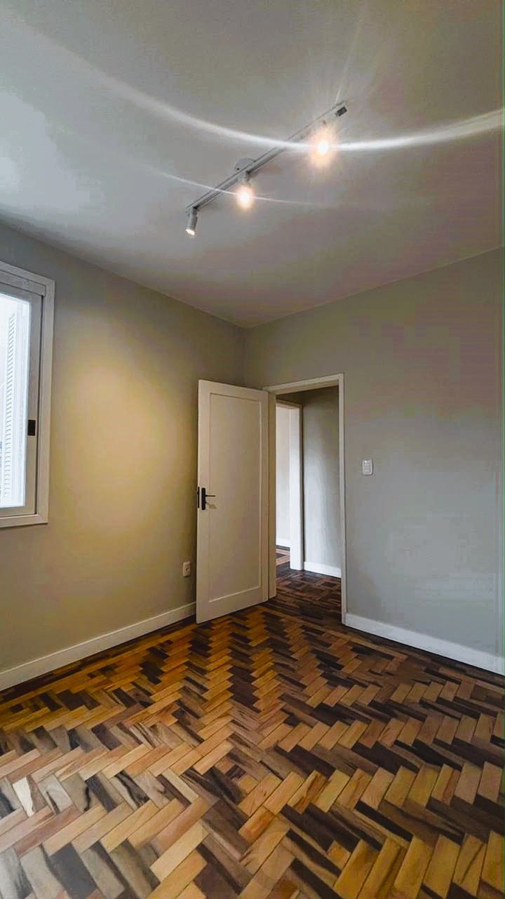 Apartamento 3 dormitórios reformado e semi mobiliado no coração do Bom Fim — foto 13