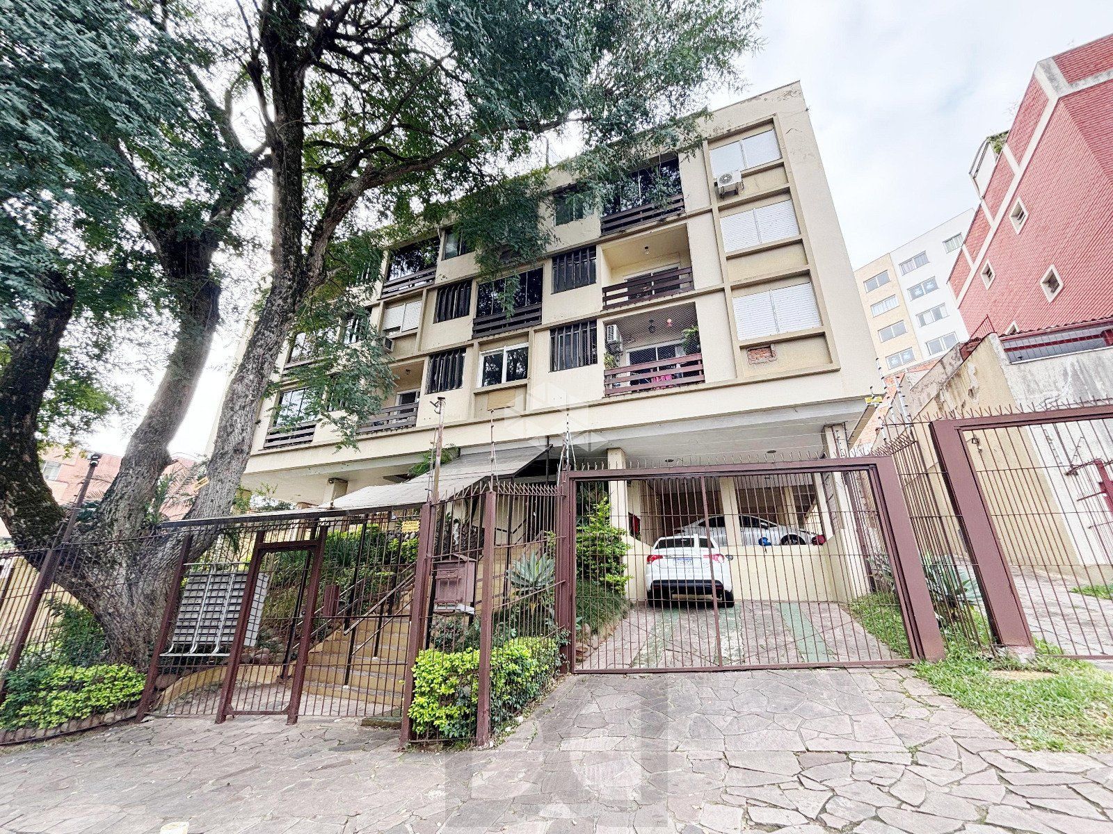 Excelente apartamento 2 dormitórios com vaga — foto 1