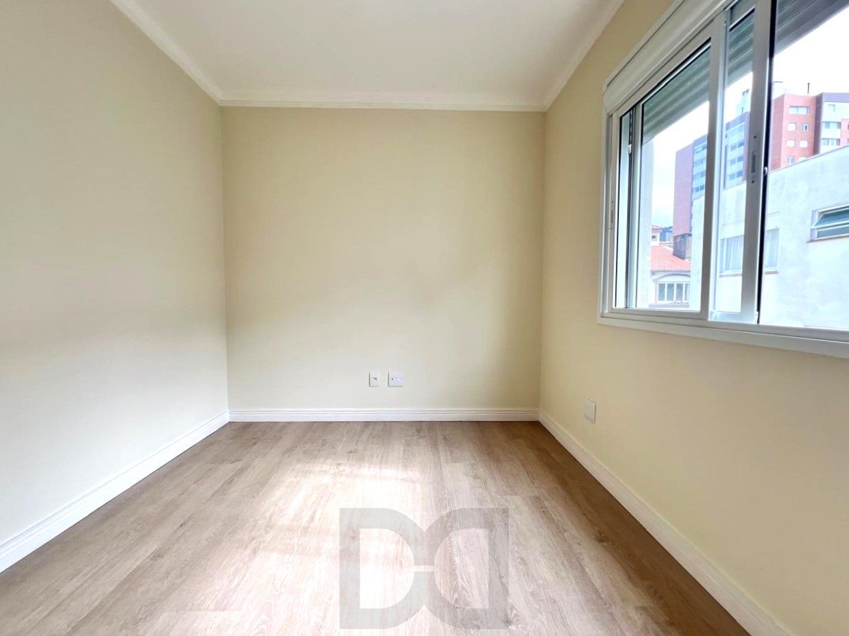 Apartamento 2 dormitórios com suíte, vaga dupla e elevador no Bairro Auxiliadora. — foto 38