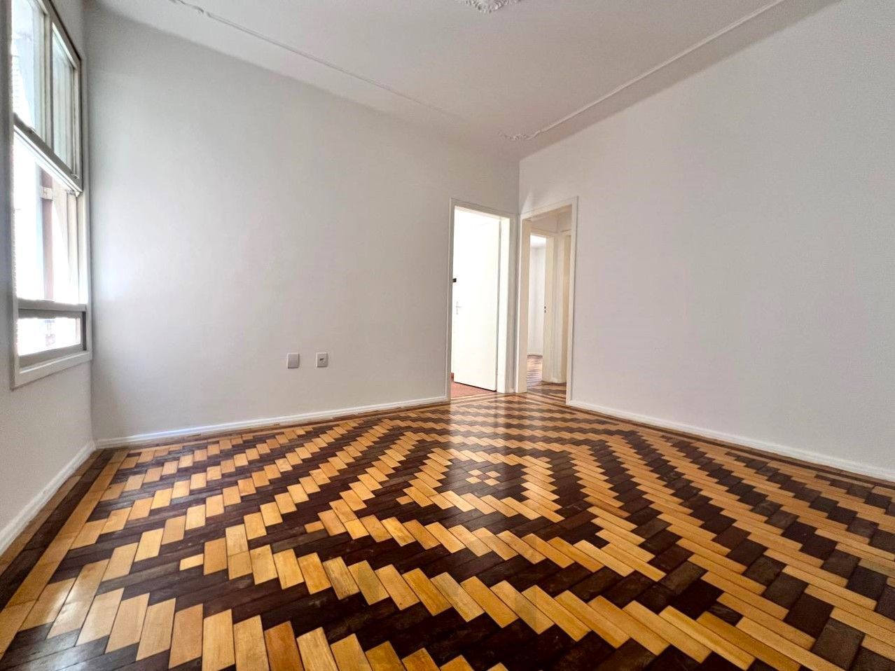 BAIRRO BOM FIM: Apartamento 2 dormitórios na João Telles — foto 1