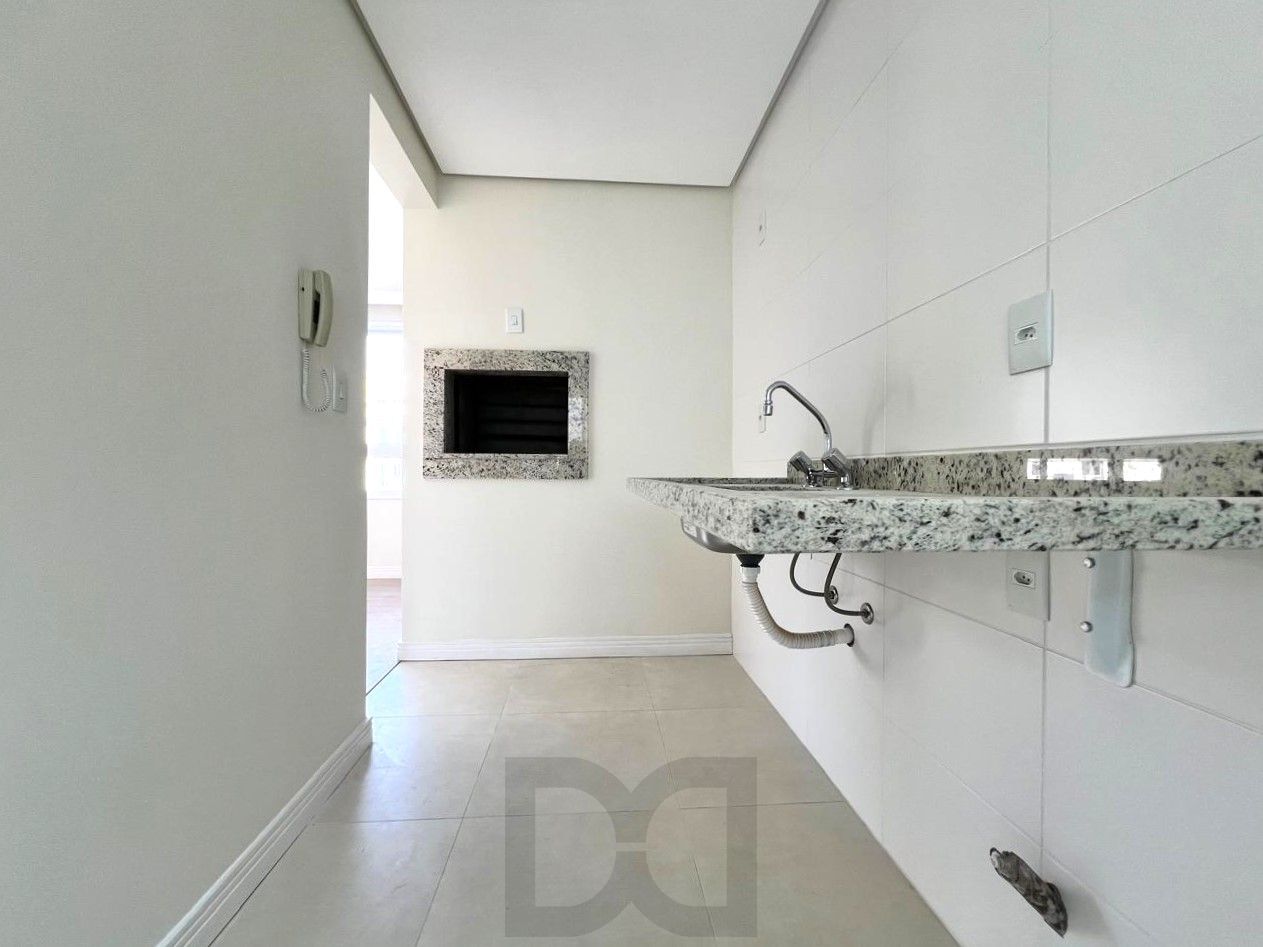 Apartamento 2 dormitórios com suíte, vaga dupla e elevador no Bairro Auxiliadora. — foto 21