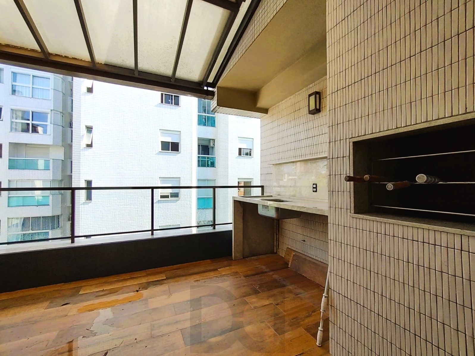 Lindo Duplex 2 dormitórios todo reformado na Dona Laura — foto 46