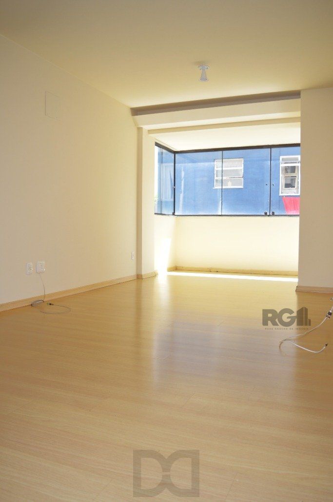 Excelente apto.2 dorm. com 1 suíte, churrasqueira e 1 vaga na Rua Olavo Bilac — foto 17