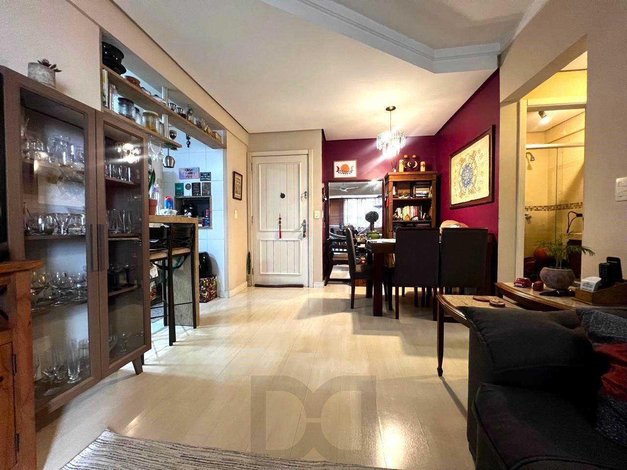 Excelente apartamento 2 dormitórios com duas vagas na Cidade Baixa — foto 9