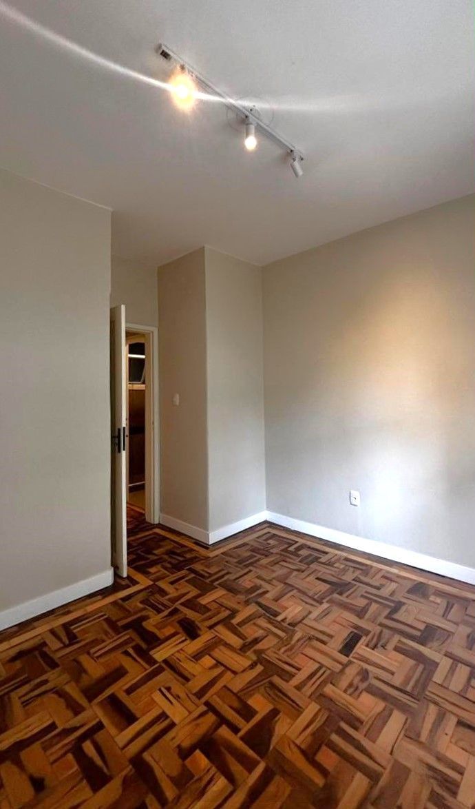 Apartamento 3 dormitórios reformado e semi mobiliado no coração do Bom Fim — foto 22