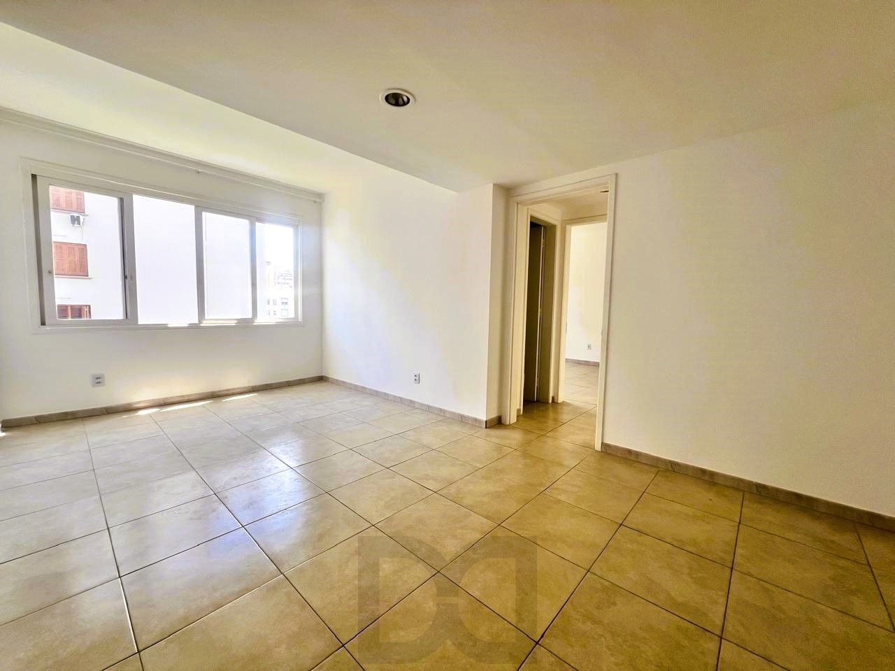 Apartamento 2 dormitórios com dependência em andar alto no Bairro Bom Fim — foto 9