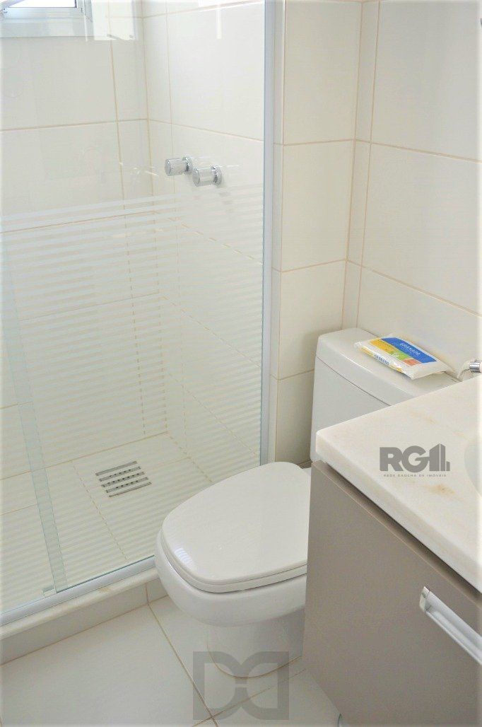 Excelente apartamento 2 dorm. sendo 1 suite, com terraço, churrasqueira, semimobiliado - 1 vaga dupla - Bairro Cidade Baixa — foto 36