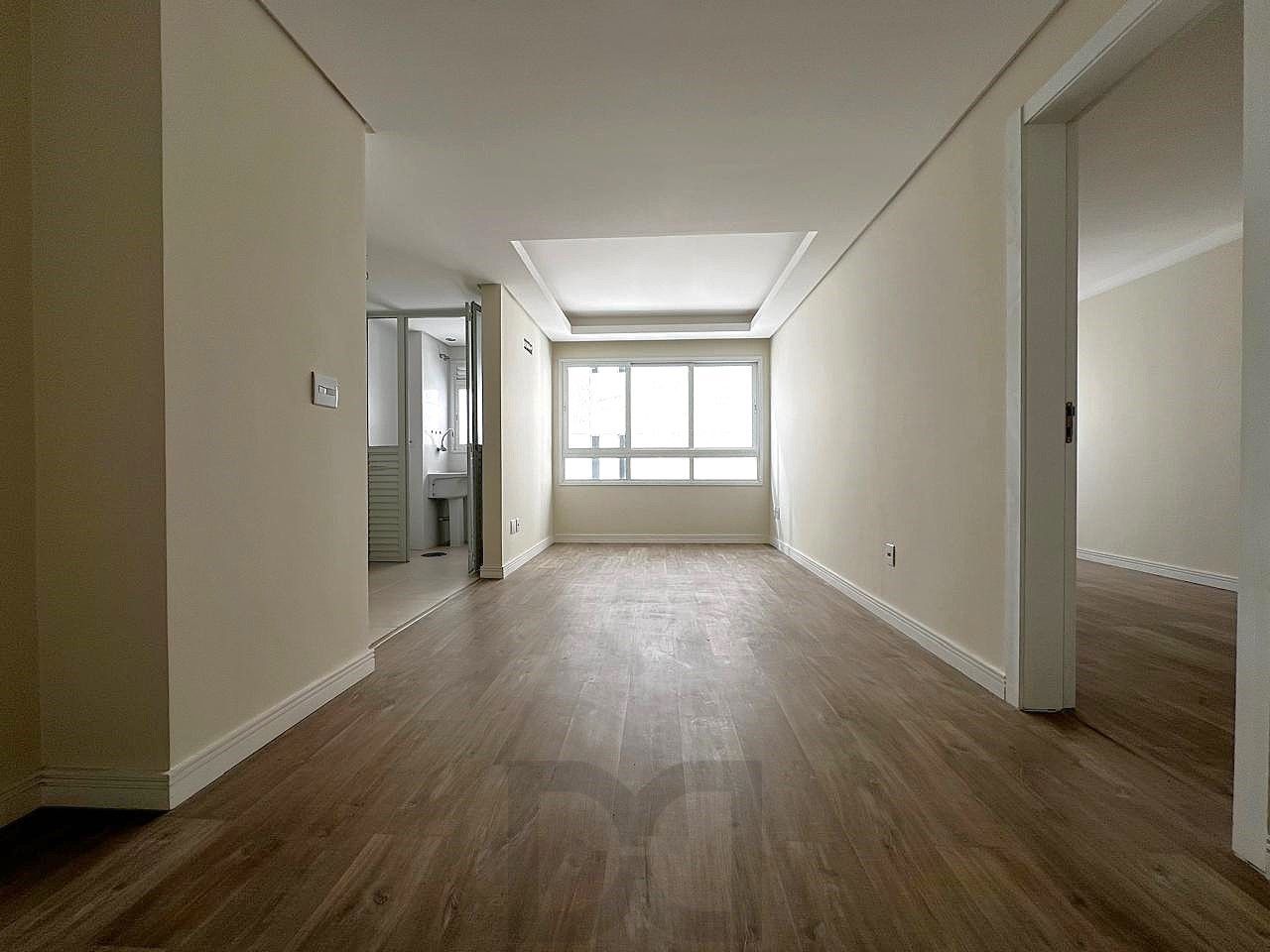 Apartamento de 1 dormitório com suíte e vaga no Bairro Bom Fim — foto 1