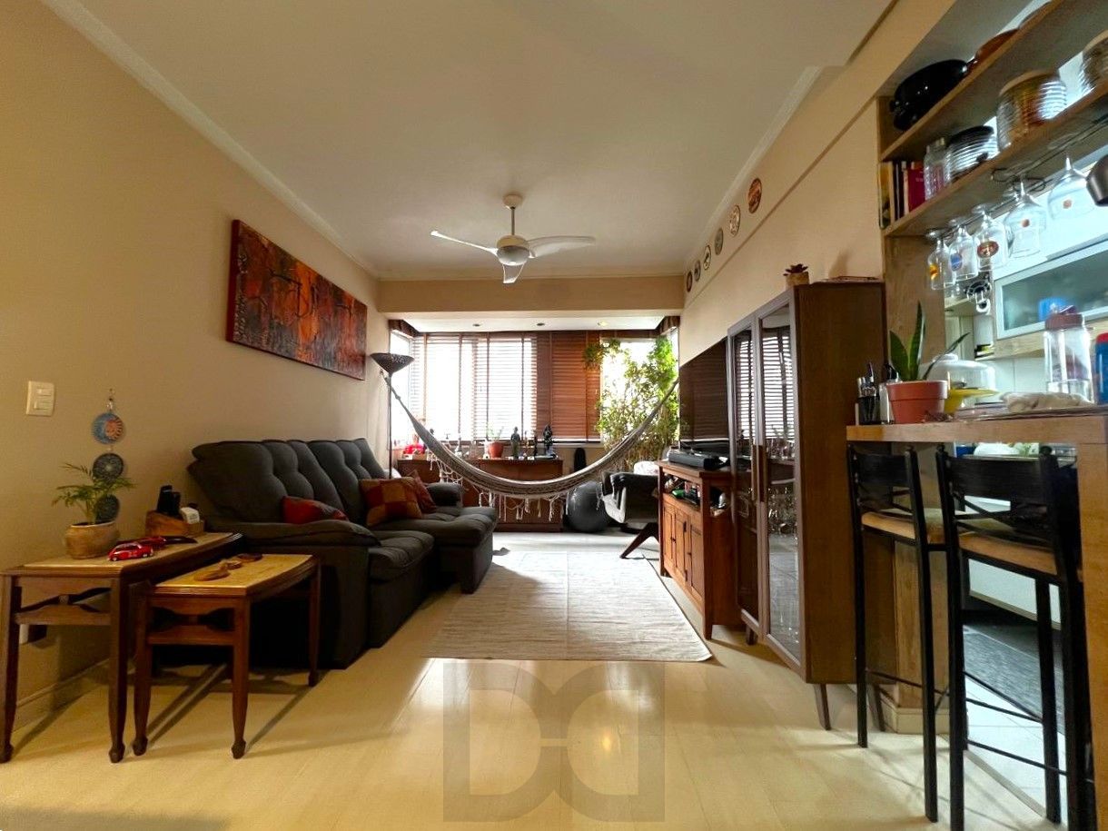Excelente apartamento 2 dormitórios com duas vagas na Cidade Baixa — foto 1