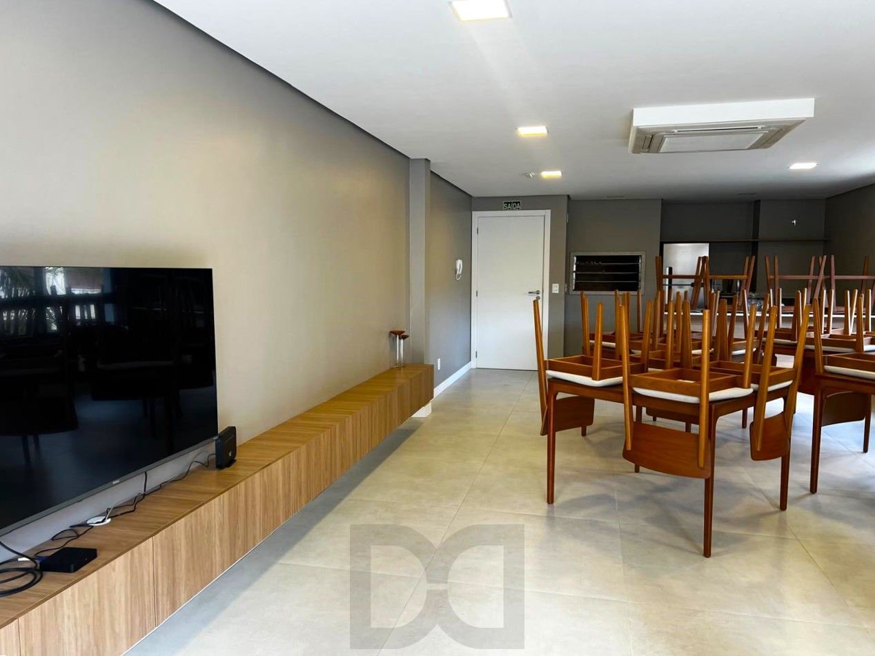 Excelente apartamento 2 dormitórios com sacada e vaga coberta no Petrópolis — foto 14
