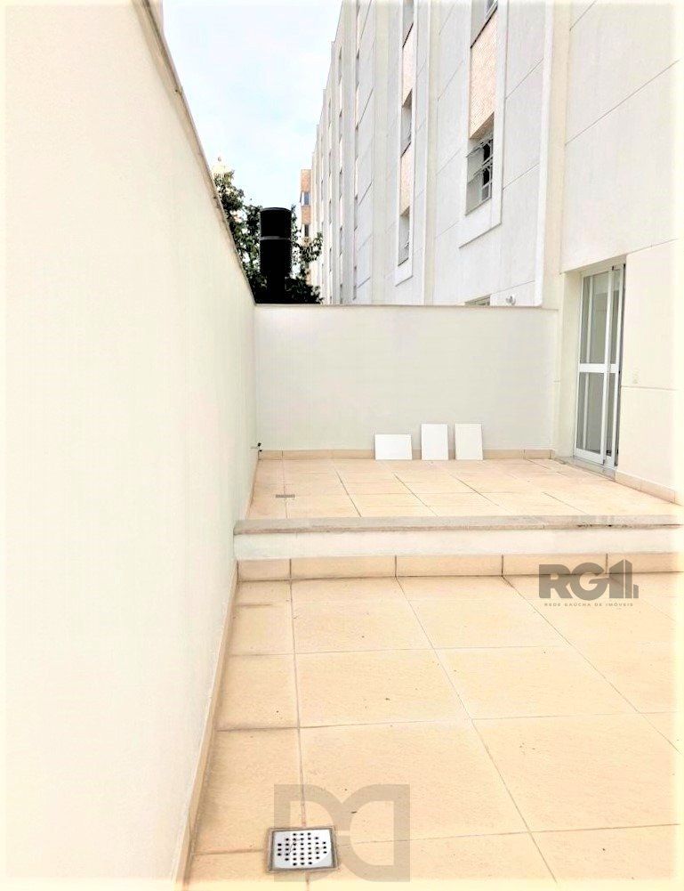 Excelente apartamento 2 dorm. sendo 1 suite, com terraço, churrasqueira, semimobiliado - 1 vaga dupla - Bairro Cidade Baixa — foto 27
