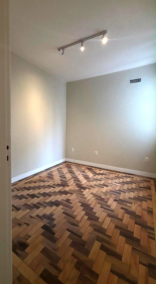 Apartamento 3 dormitórios reformado e semi mobiliado no coração do Bom Fim — foto 26