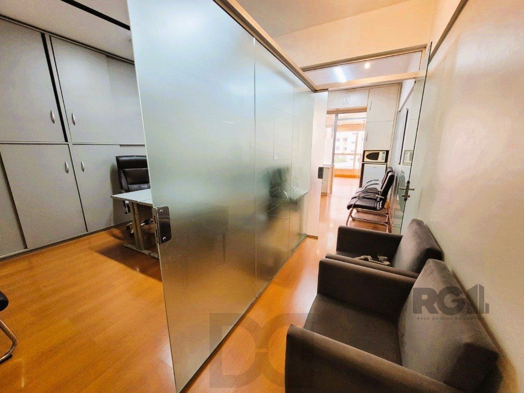 EXCELENTE SALA COMERCIAL NO CENTRO DA CIDADE DE PORTO ALEGRE — foto 6