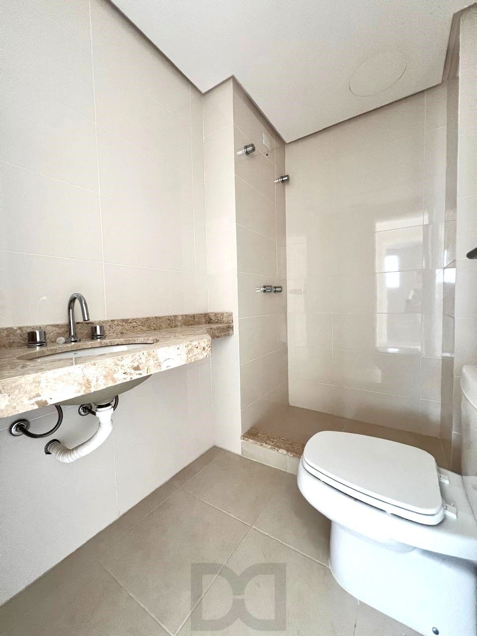 Apartamento 2 dormitórios com suíte, vaga dupla e elevador no Bairro Auxiliadora. — foto 26