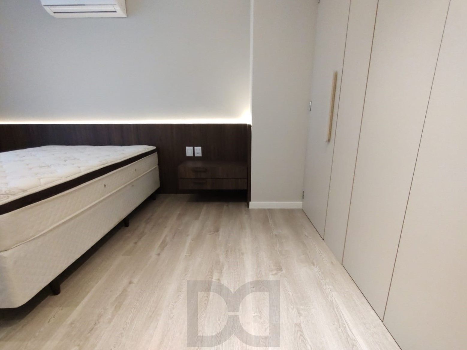 Lindo Duplex 2 dormitórios todo reformado na Dona Laura — foto 62