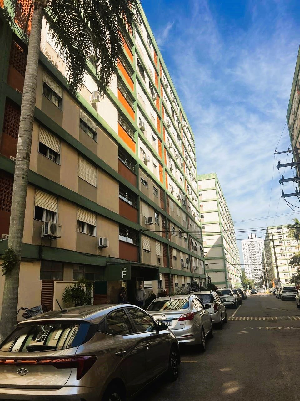 Apartamento 2 dormitórios com vaga e elevador no bairro Petrópolis – Excelente localização e infraestrutura completa — foto 6