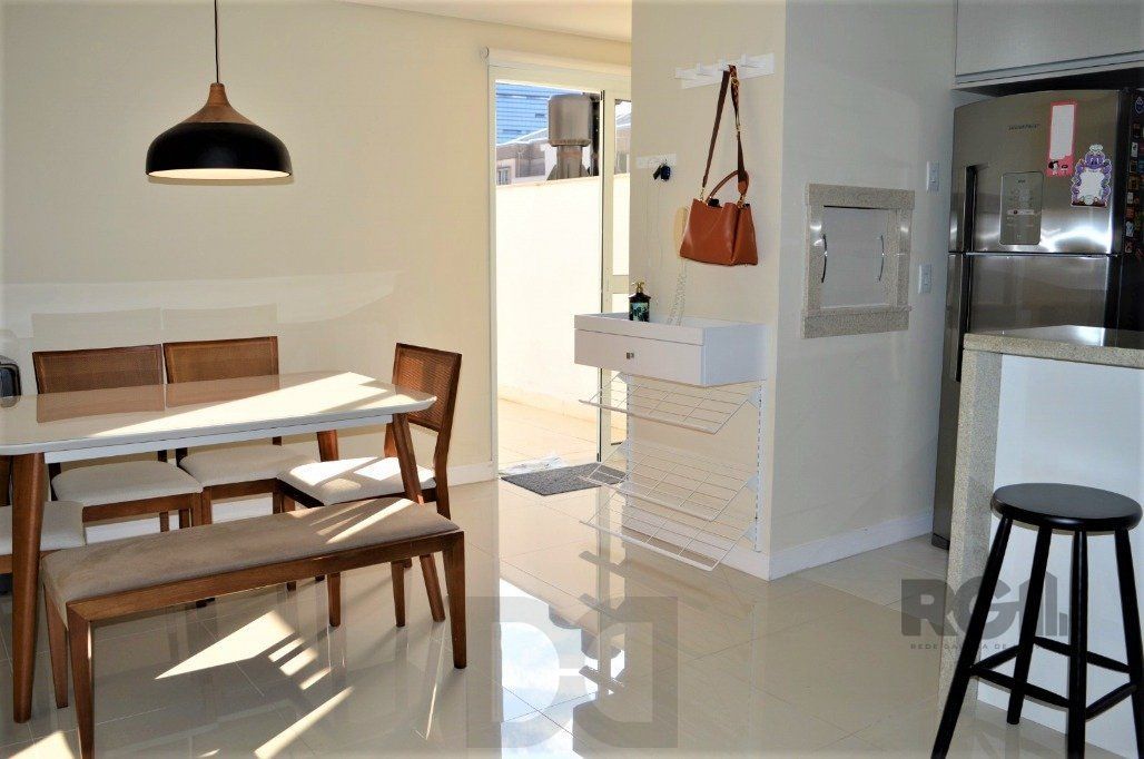 Excelente apartamento 2 dorm. sendo 1 suite, com terraço, churrasqueira, semimobiliado - 1 vaga dupla - Bairro Cidade Baixa — foto 25