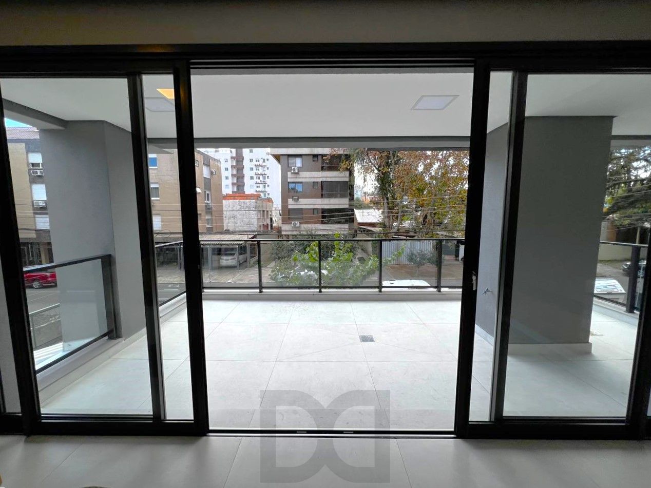 Excelente apartamento 2 dormitórios com sacada e vaga coberta no Petrópolis — foto 22