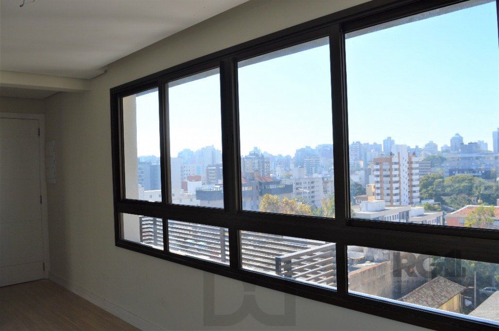 Lindo apartamento 2 dormitórios com 2 suítes, lavabo, vaga de garagem, amplo living 2 ambientes e cozinha com churrasqueira. — foto 19