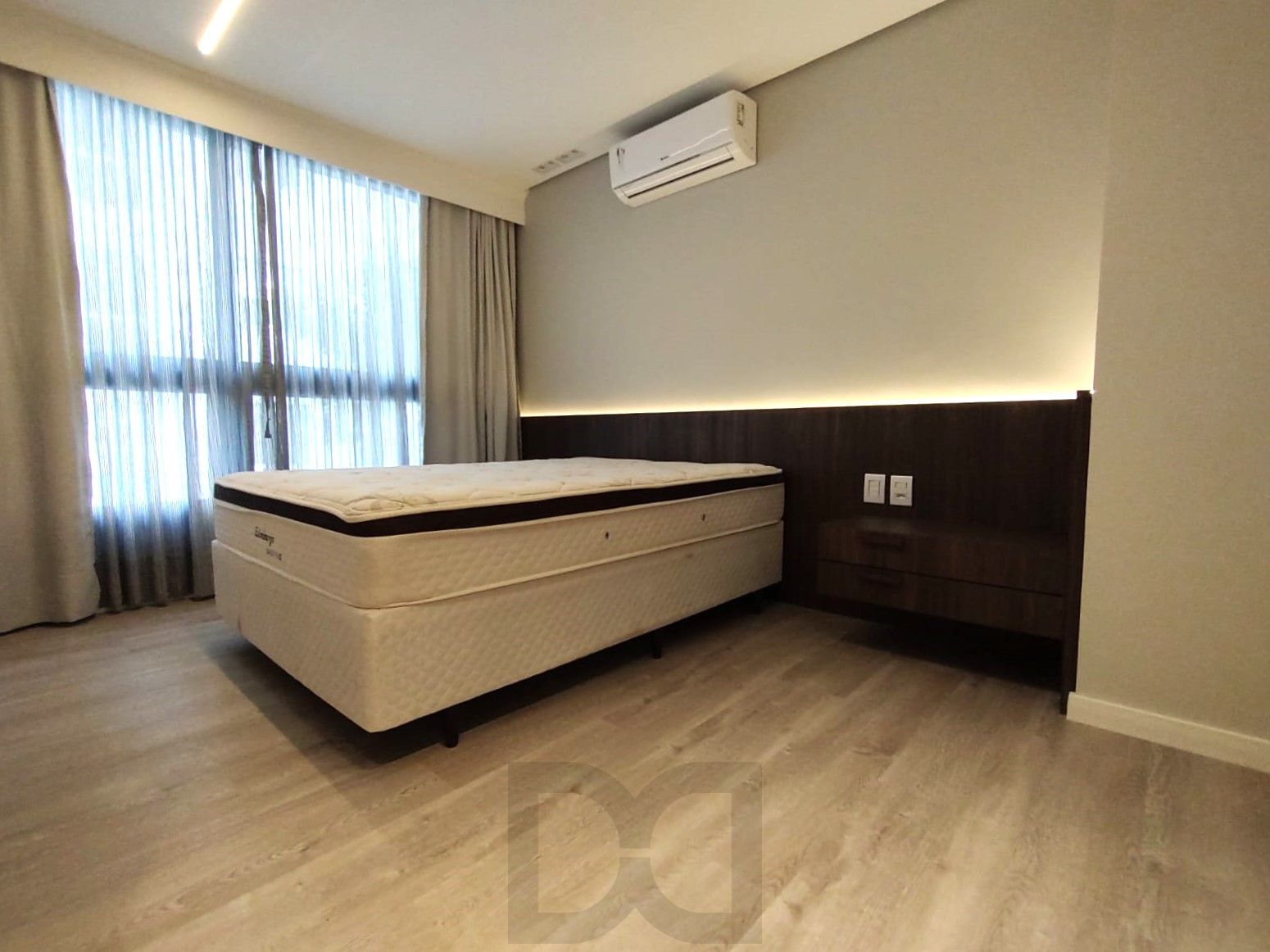 Lindo Duplex 2 dormitórios todo reformado na Dona Laura — foto 56