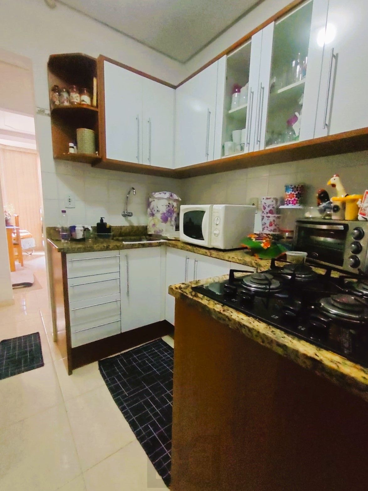 Apartamento 2 dormitórios semimobiliado próximo do Colégio Rosário — foto 12
